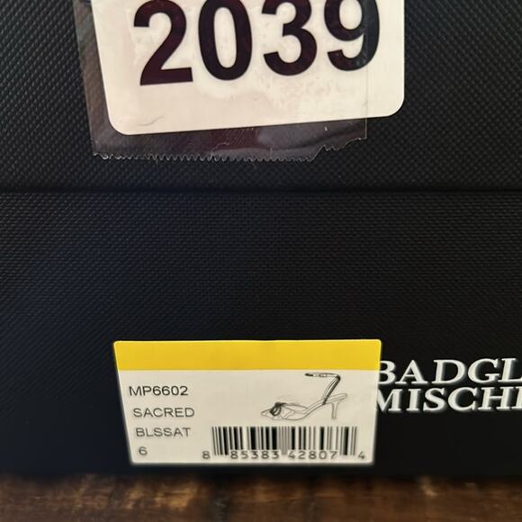 Badgley Mischka Sacred Embellished Bow Ankle Strap Pumps Wedding Formal NEW 6 - Picture 13 of 13